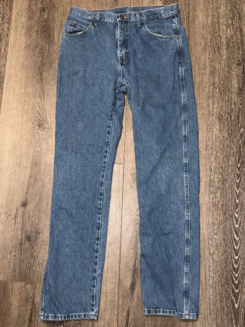 Wrangler Rustler Jeans Mens 32x34 Straight Leg Med Wash Denim Workwear